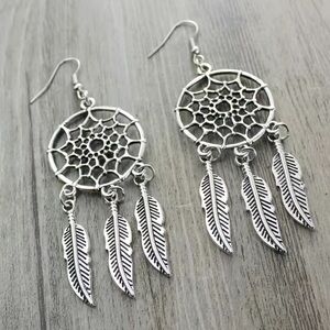 DreamCatcher Earrings Boho Western Feather Pendant Pierced Dangle Drop Silver
